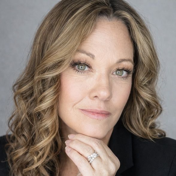 Land Listing Agent Photo