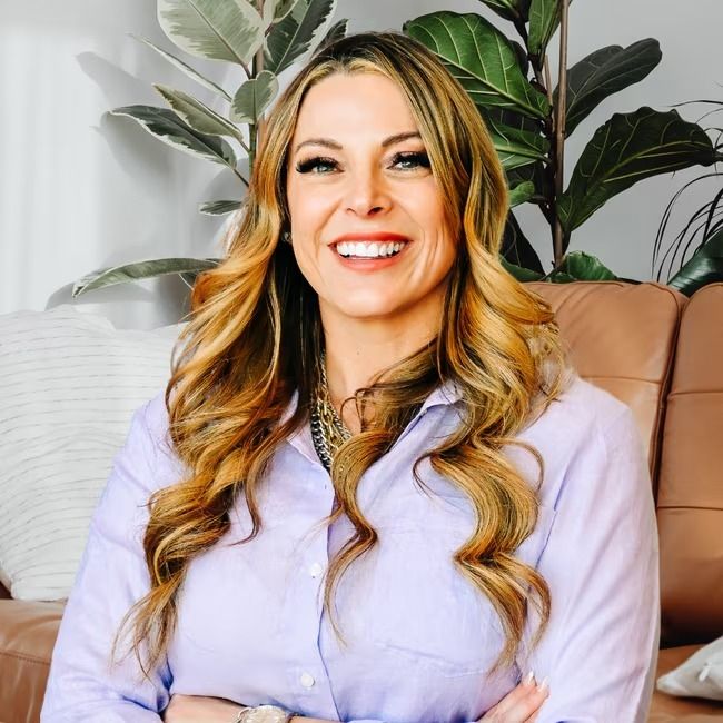 Land Listing Agent Photo