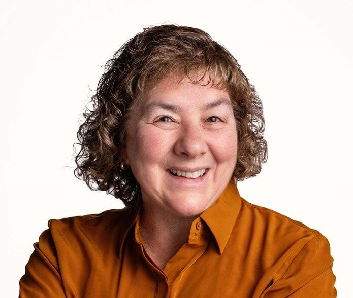 Land Listing Agent Photo