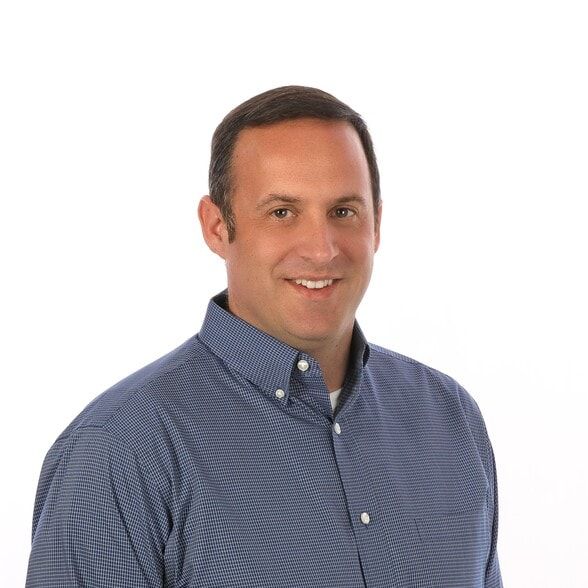 Land Listing Agent Photo