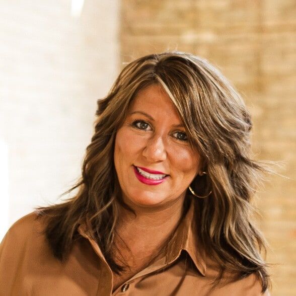 Land Listing Agent Photo