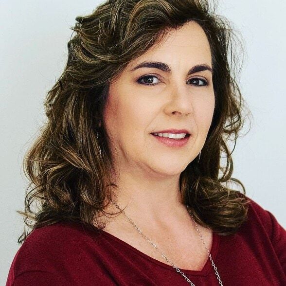 Land Listing Agent Photo