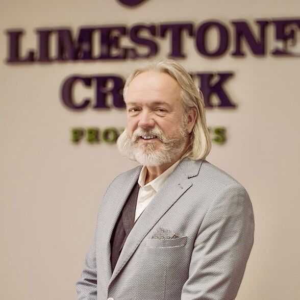 Land Listing Agent Photo