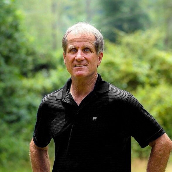 Land Listing Agent Photo