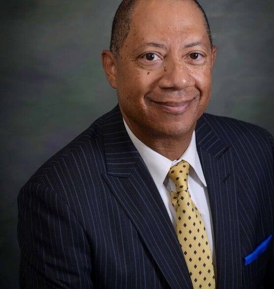 Land Listing Agent Photo