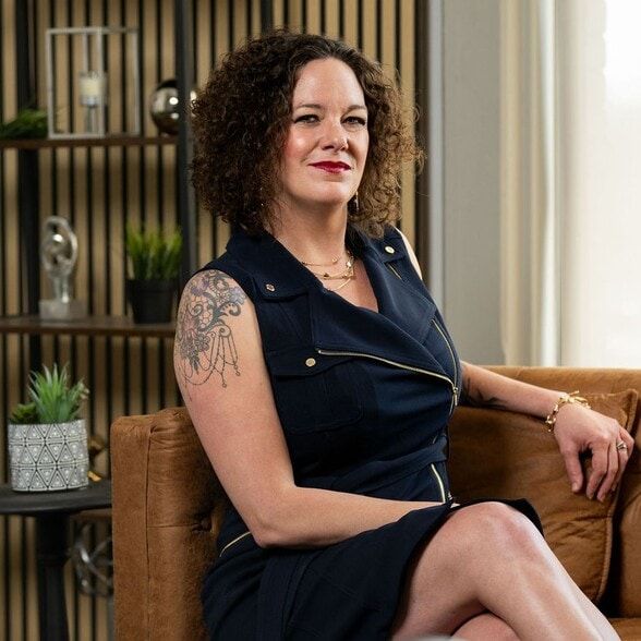 Land Listing Agent Photo