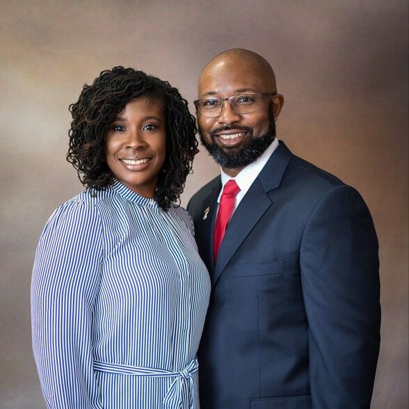 Land Listing Agent Photo