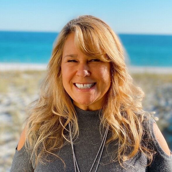 Land Listing Agent Photo