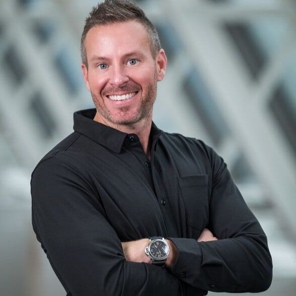 Land Listing Agent Photo