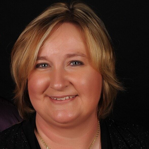 Land Listing Agent Photo