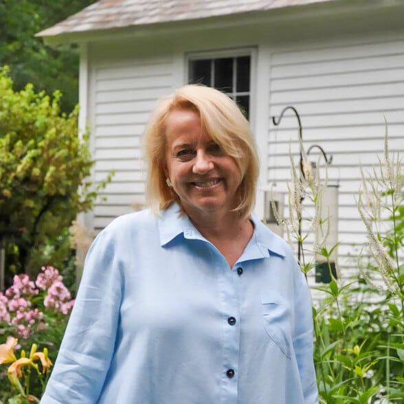 Land Listing Agent Photo