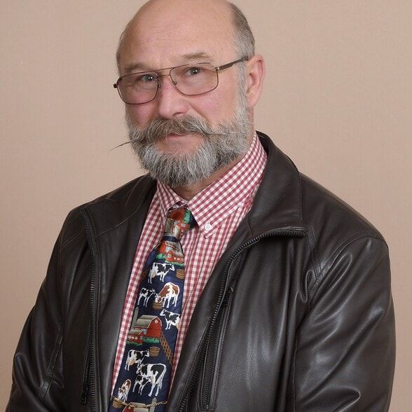 Land Listing Agent Photo