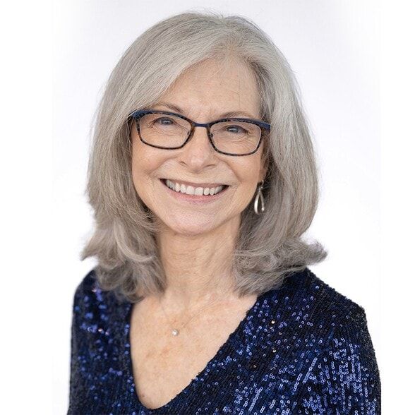 Land Listing Agent Photo