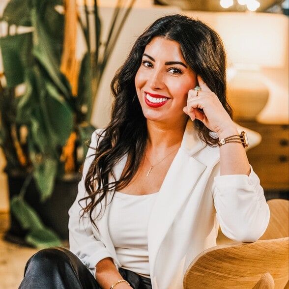 Land Listing Agent Photo