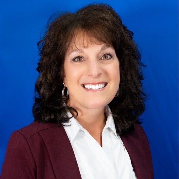 Land Listing Agent Photo