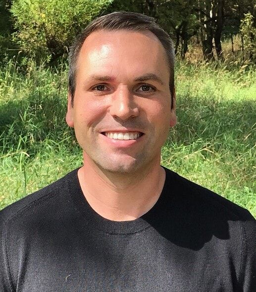 Land Listing Agent Photo