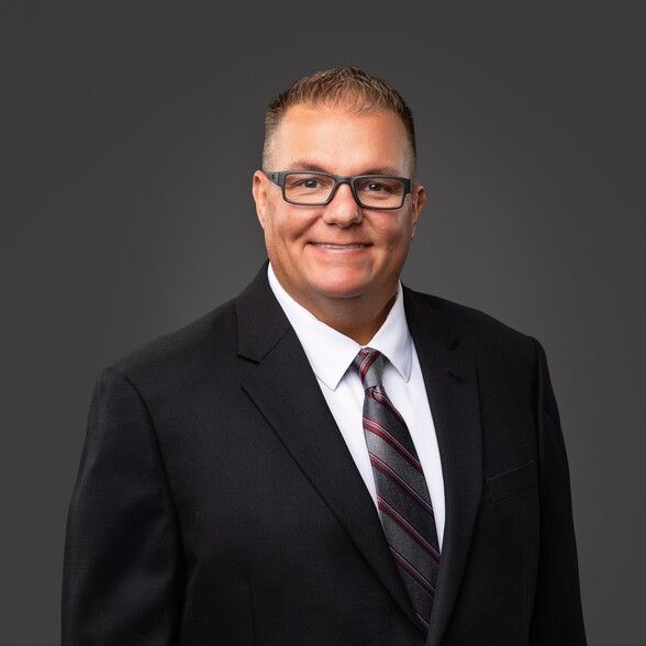 Land Listing Agent Photo