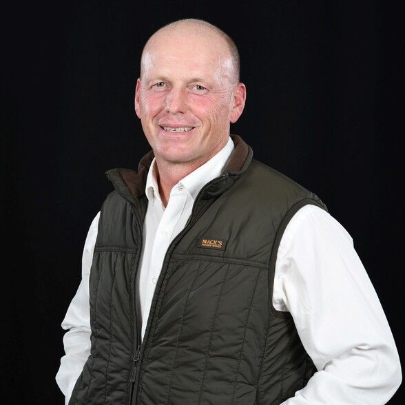 Land Listing Agent Photo