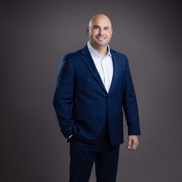 Land Listing Agent Photo