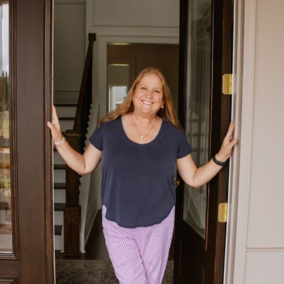 Land Listing Agent Photo