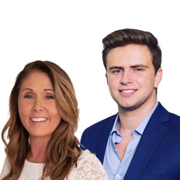 Land Listing Agent Photo