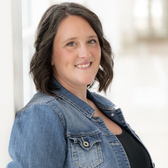 Land Listing Agent Photo