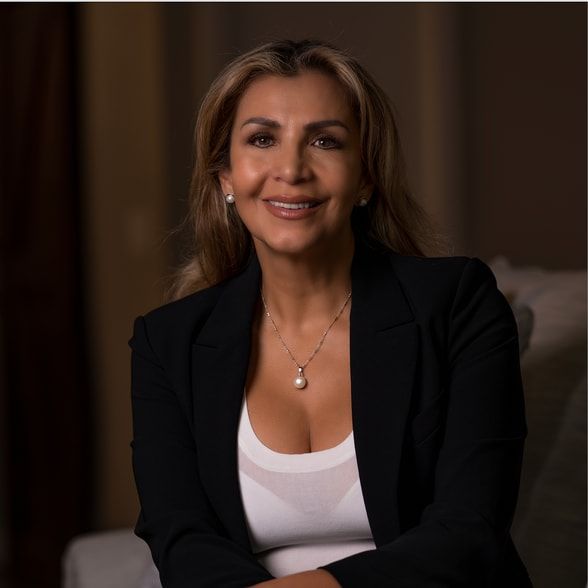 Land Listing Agent Photo