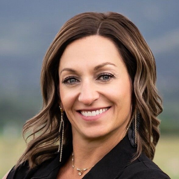 Land Listing Agent Photo