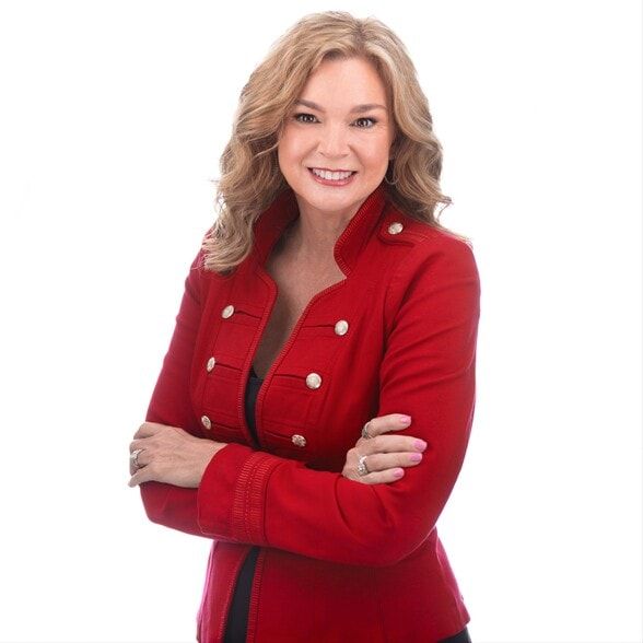 Land Listing Agent Photo