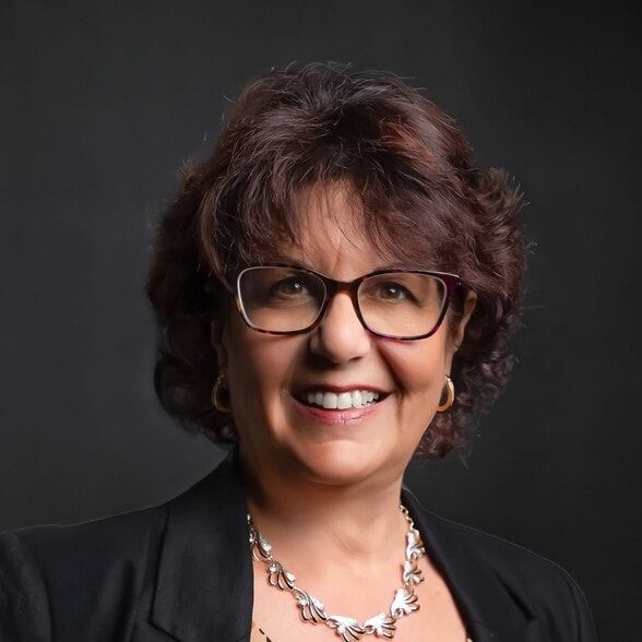 Land Listing Agent Photo