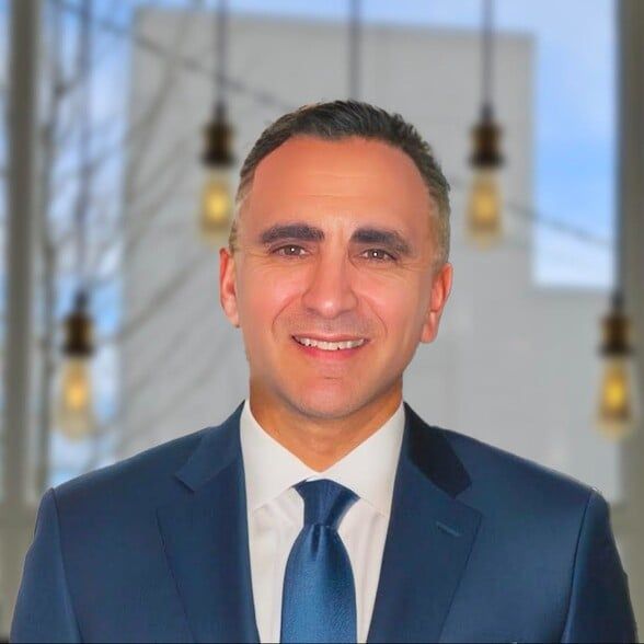 Land Listing Agent Photo