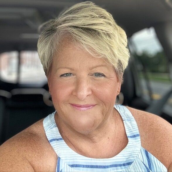 Land Listing Agent Photo