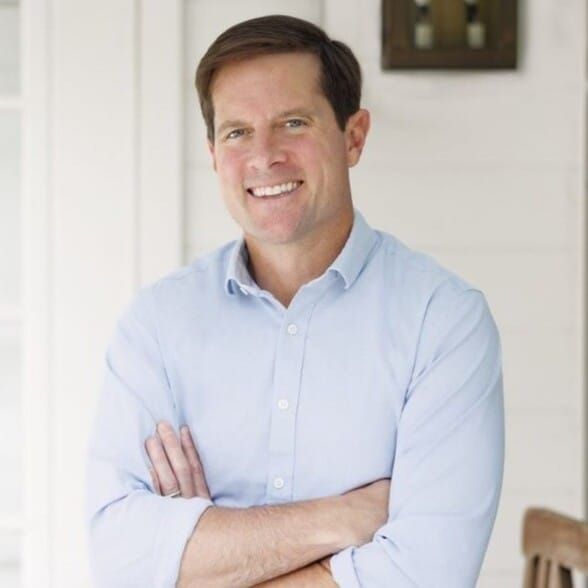 Land Listing Agent Photo