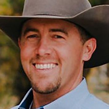 Land Listing Agent Photo