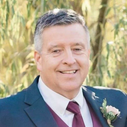 Land Listing Agent Photo