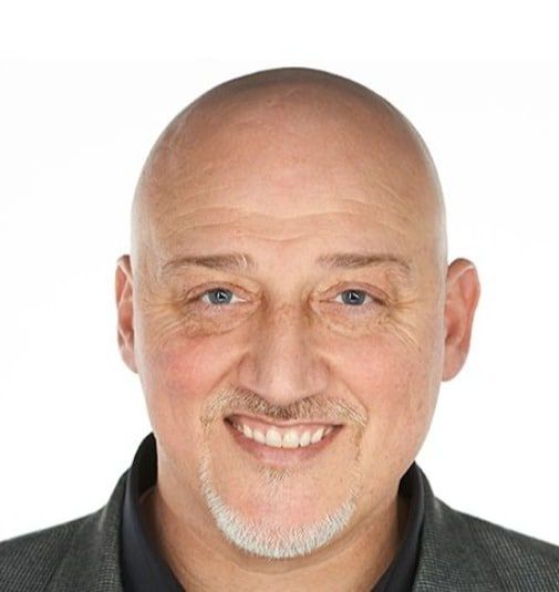 Land Listing Agent Photo