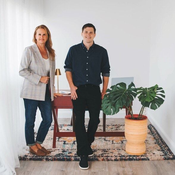 Land Listing Agent Photo