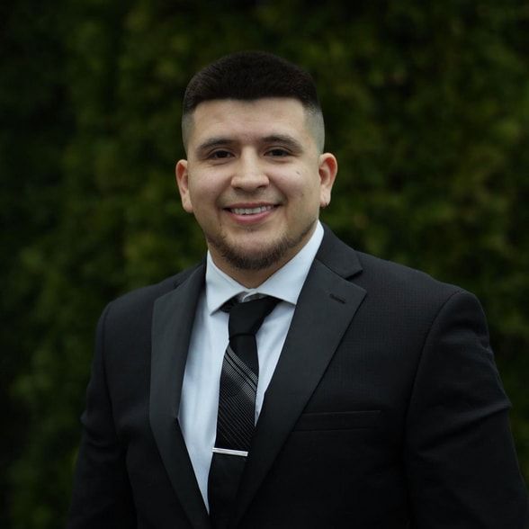 Land Listing Agent Photo