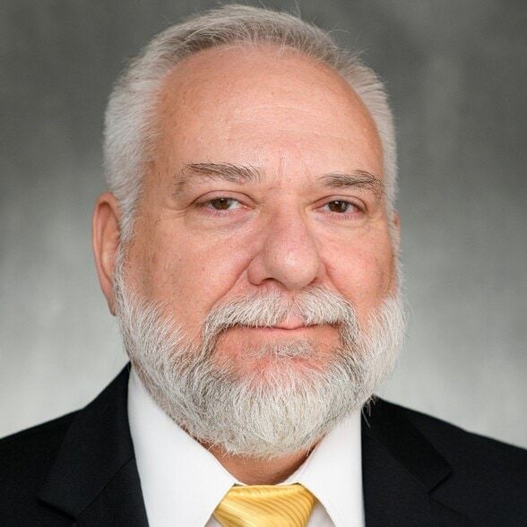 Land Listing Agent Photo