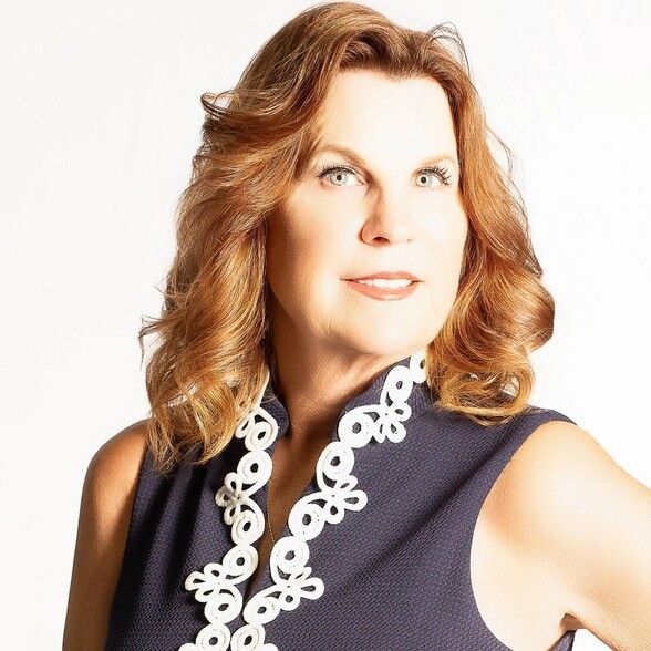 Land Listing Agent Photo