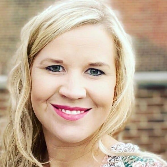 Land Listing Agent Photo