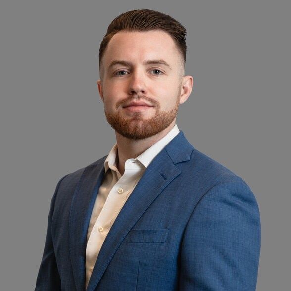 Land Listing Agent Photo