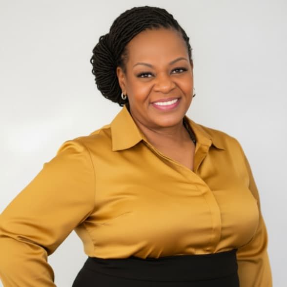 Land Listing Agent Photo