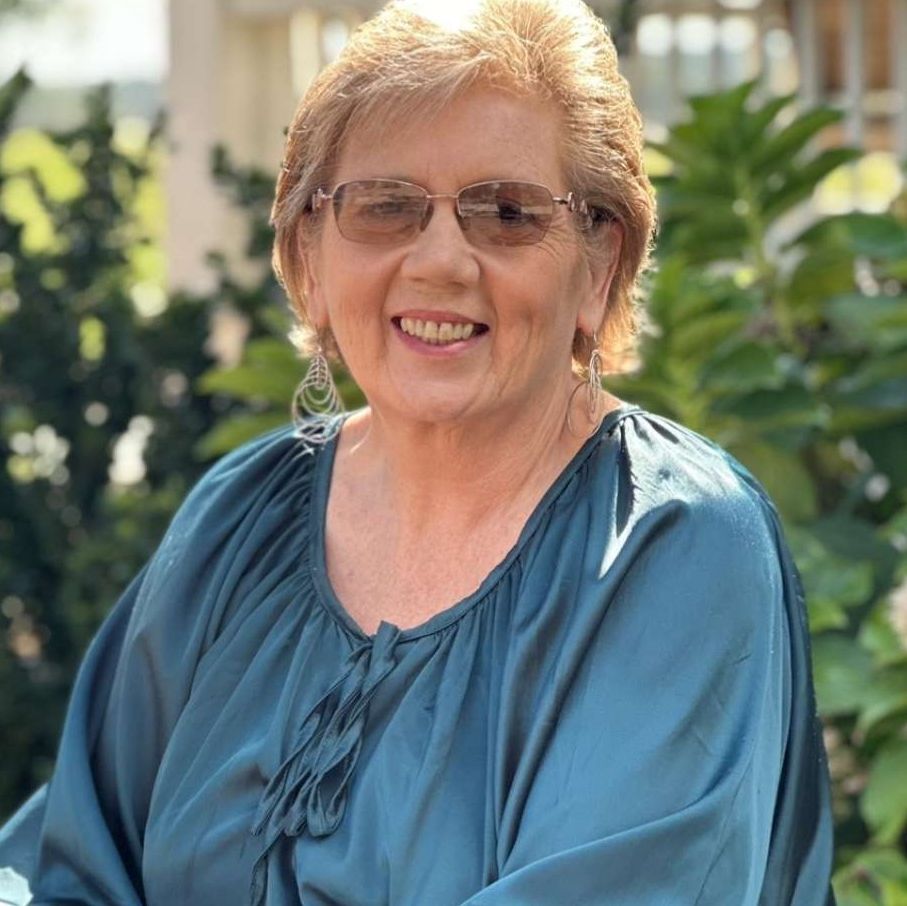 Land Listing Agent Photo