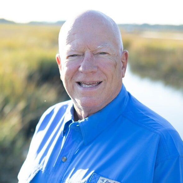 Land Listing Agent Photo