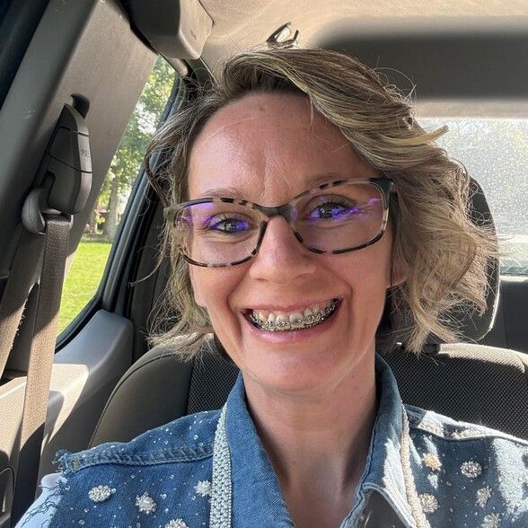 Land Listing Agent Photo