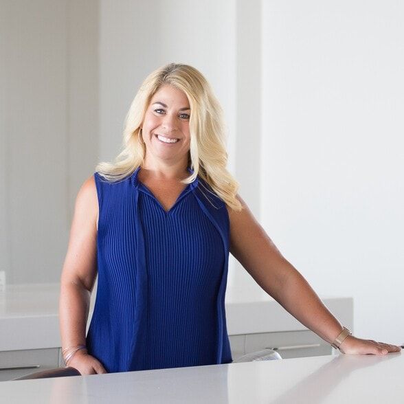 Land Listing Agent Photo