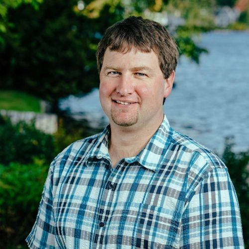 Land Listing Agent Photo