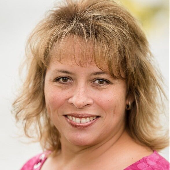 Land Listing Agent Photo