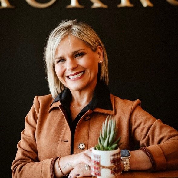 Land Listing Agent Photo